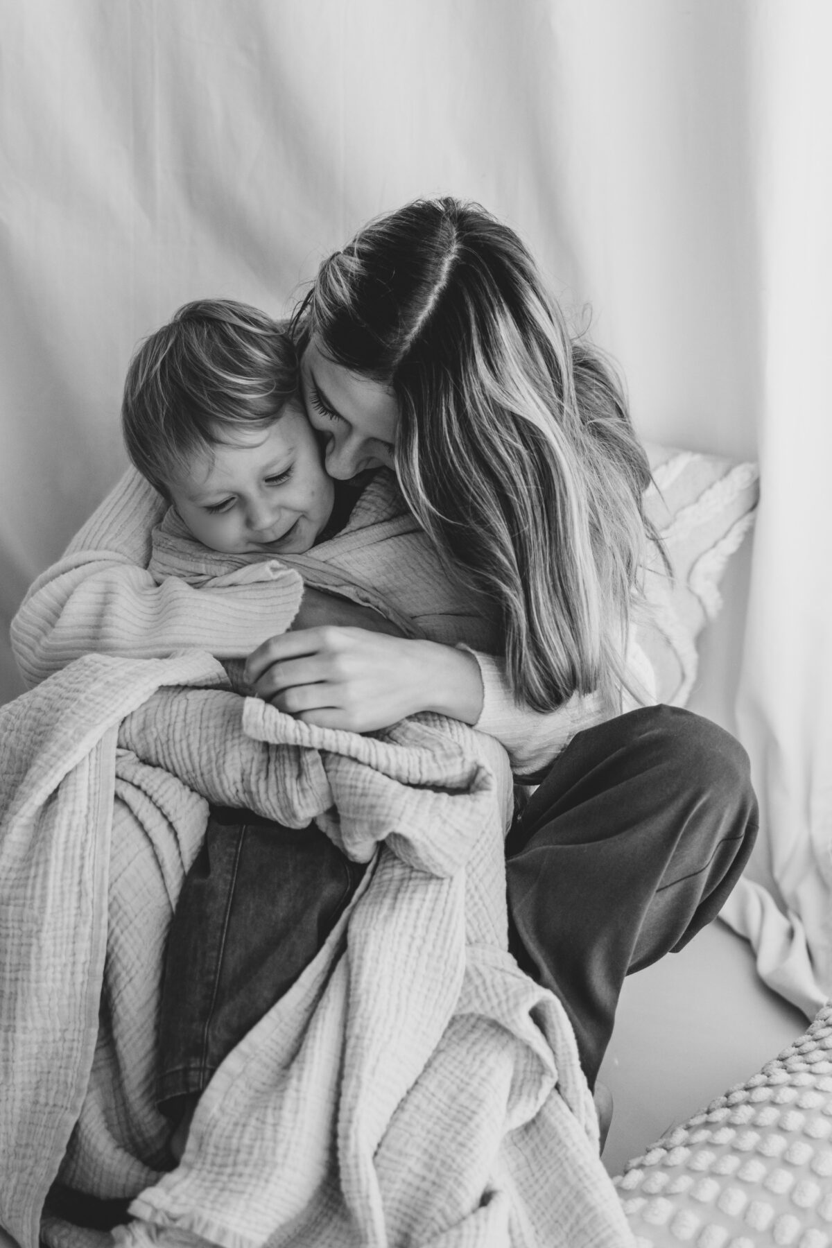 Agata z synem sesja rodzinna w studio Poznań Lusowo Lusówko fotograf Katarzyna Kitajgrodzka Flarra ()