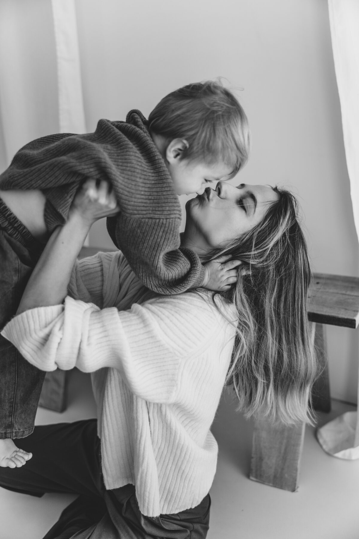 Agata z synem sesja rodzinna w studio Poznań Lusowo Lusówko fotograf Katarzyna Kitajgrodzka Flarra ()