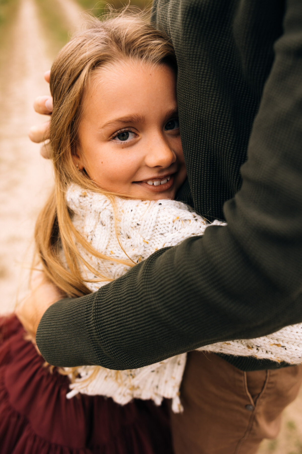 Ania z rodzina plener sesja fotograficzna rodzinna fotograf poznań Katarzyna Kitajgrodzka Flarra ()