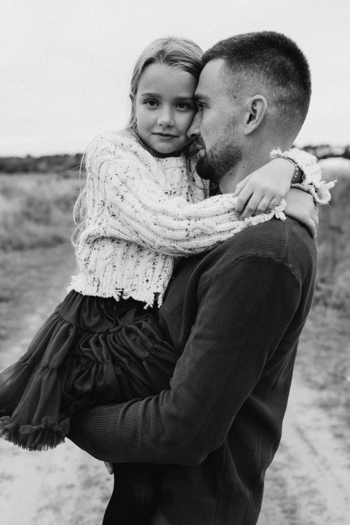 Ania z rodzina plener sesja fotograficzna rodzinna fotograf poznań Katarzyna Kitajgrodzka Flarra ()