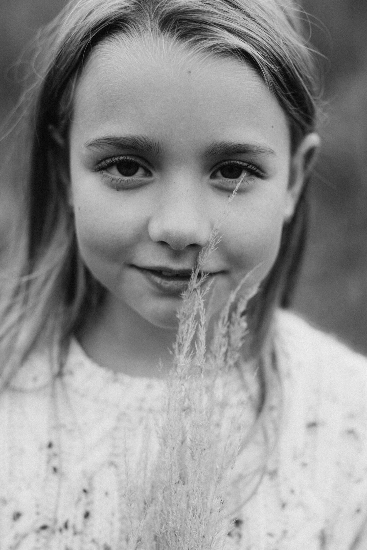 Ania z rodzina plener sesja fotograficzna rodzinna fotograf poznań Katarzyna Kitajgrodzka Flarra ()