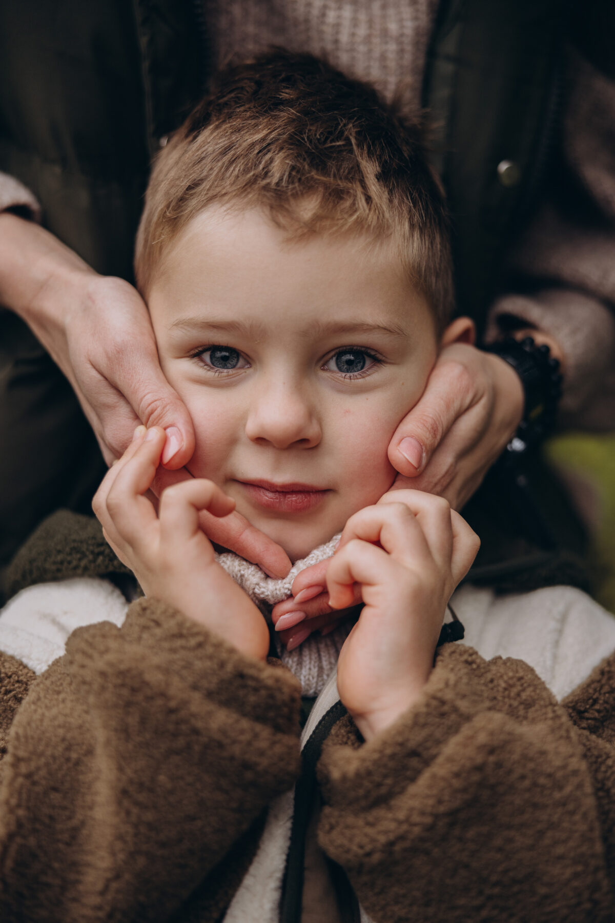 Beata z rodziną sesja rodzinna plenerowa fotograf poznań Katarzyna Kitajgrodzka Falrra ()