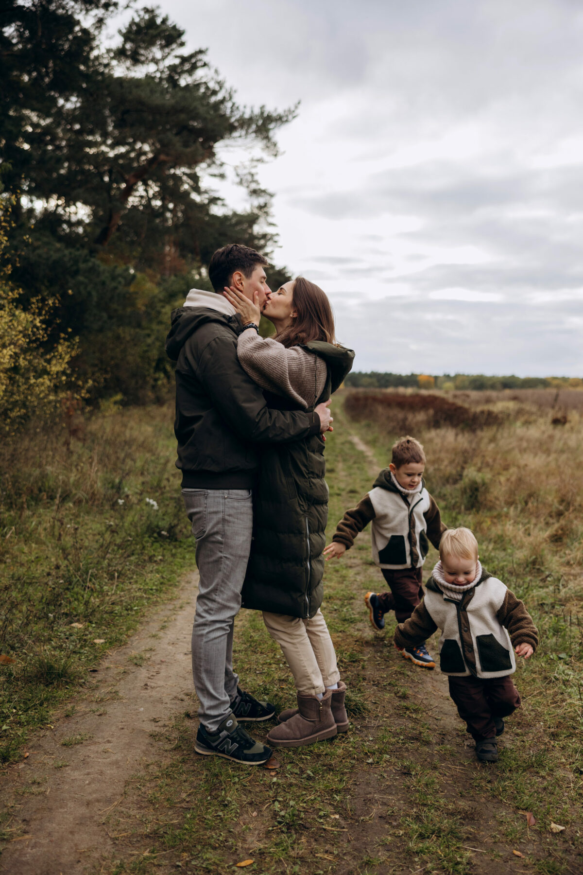 Beata z rodziną sesja rodzinna plenerowa fotograf poznań Katarzyna Kitajgrodzka Falrra ()