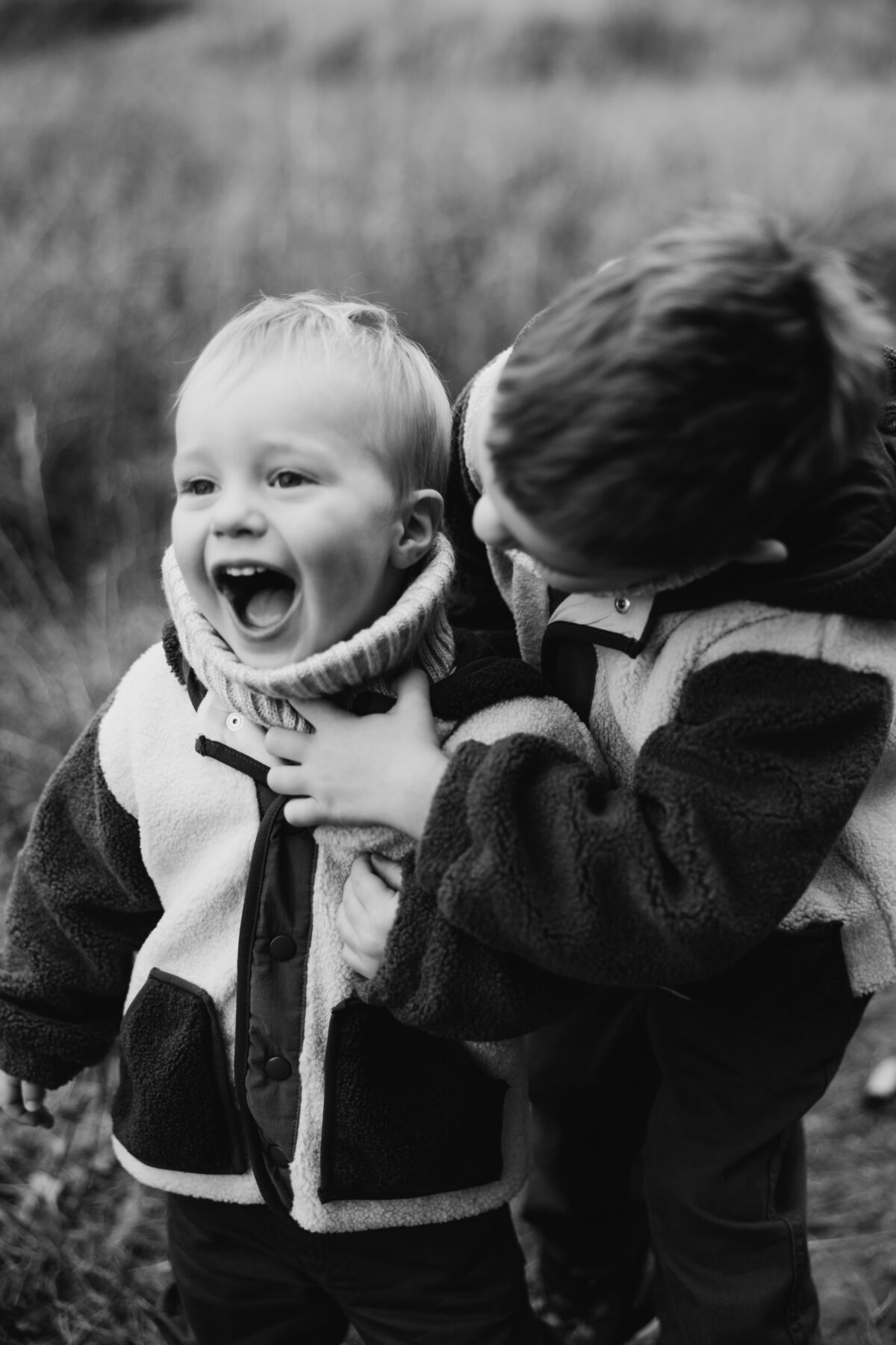 Beata z rodziną sesja rodzinna plenerowa fotograf poznań Katarzyna Kitajgrodzka Falrra ()