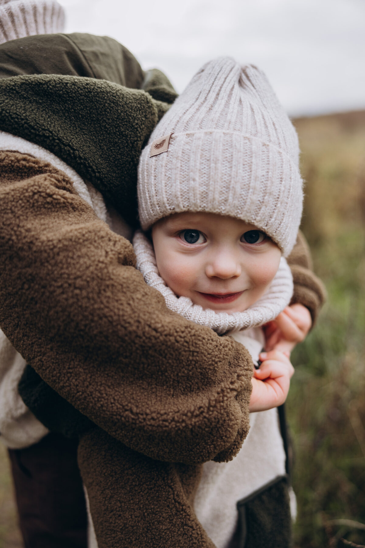 Beata z rodziną sesja rodzinna plenerowa fotograf poznań Katarzyna Kitajgrodzka Falrra ()