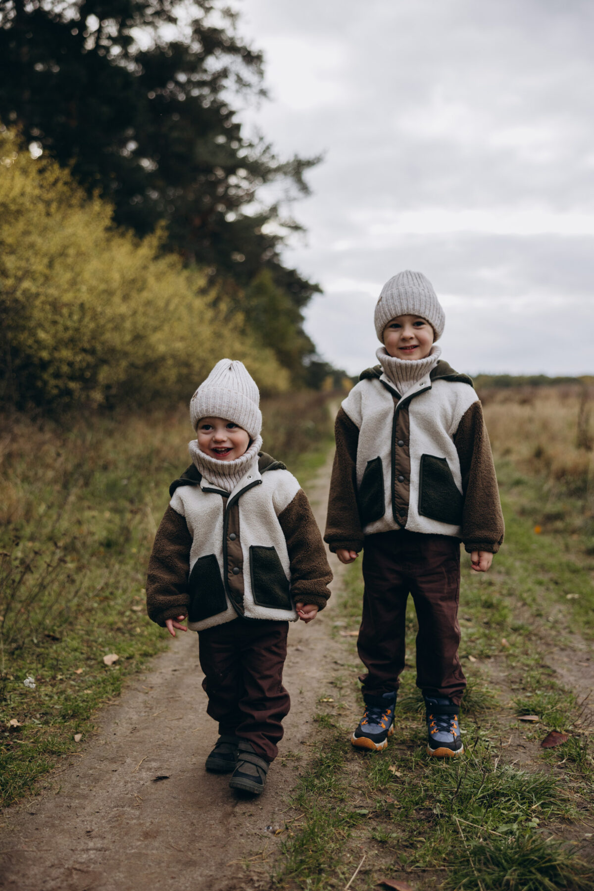 Beata z rodziną sesja rodzinna plenerowa fotograf poznań Katarzyna Kitajgrodzka Falrra ()