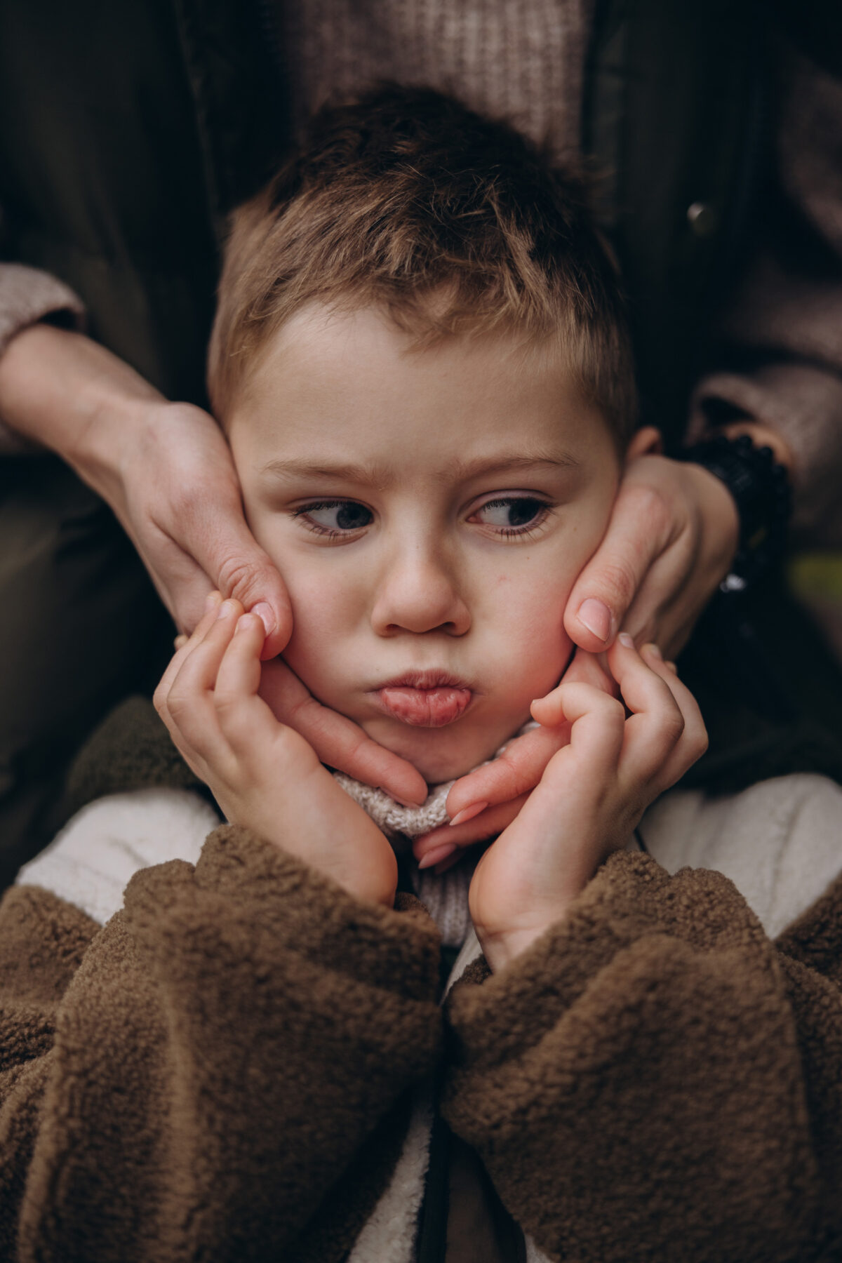 Beata z rodziną sesja rodzinna plenerowa fotograf poznań Katarzyna Kitajgrodzka Falrra ()