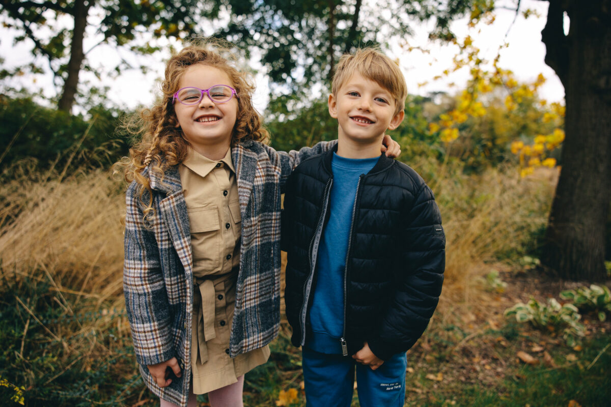 Iza z rodziną sesja rodzinna plenerowa Poznań Fotograf Poznań katarzyna Kitajgrodzka Flarra Lusówko Lusowo ()