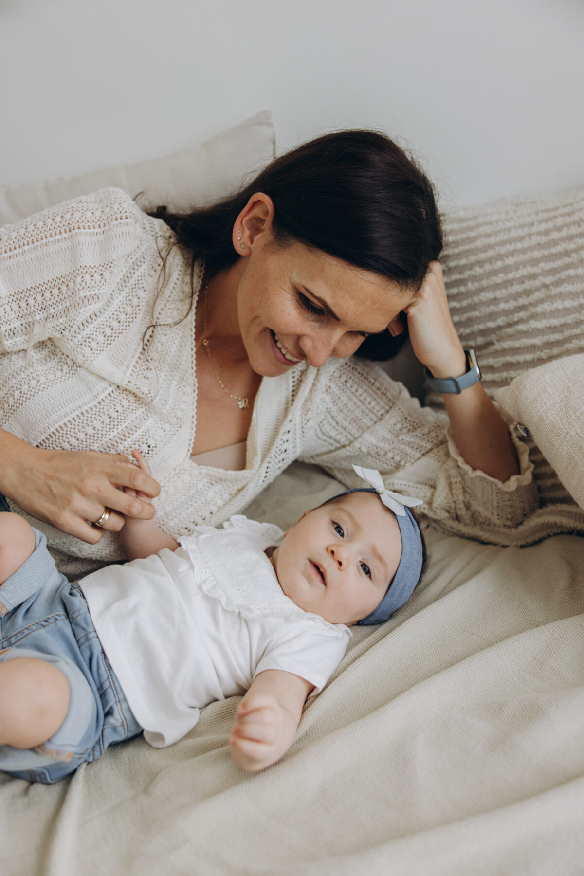 Milena i Elena sesja rodzinna w studio Lusówko Lusowo Poznań fotograf Katarzyna Kitajgrodzka Flarra ()