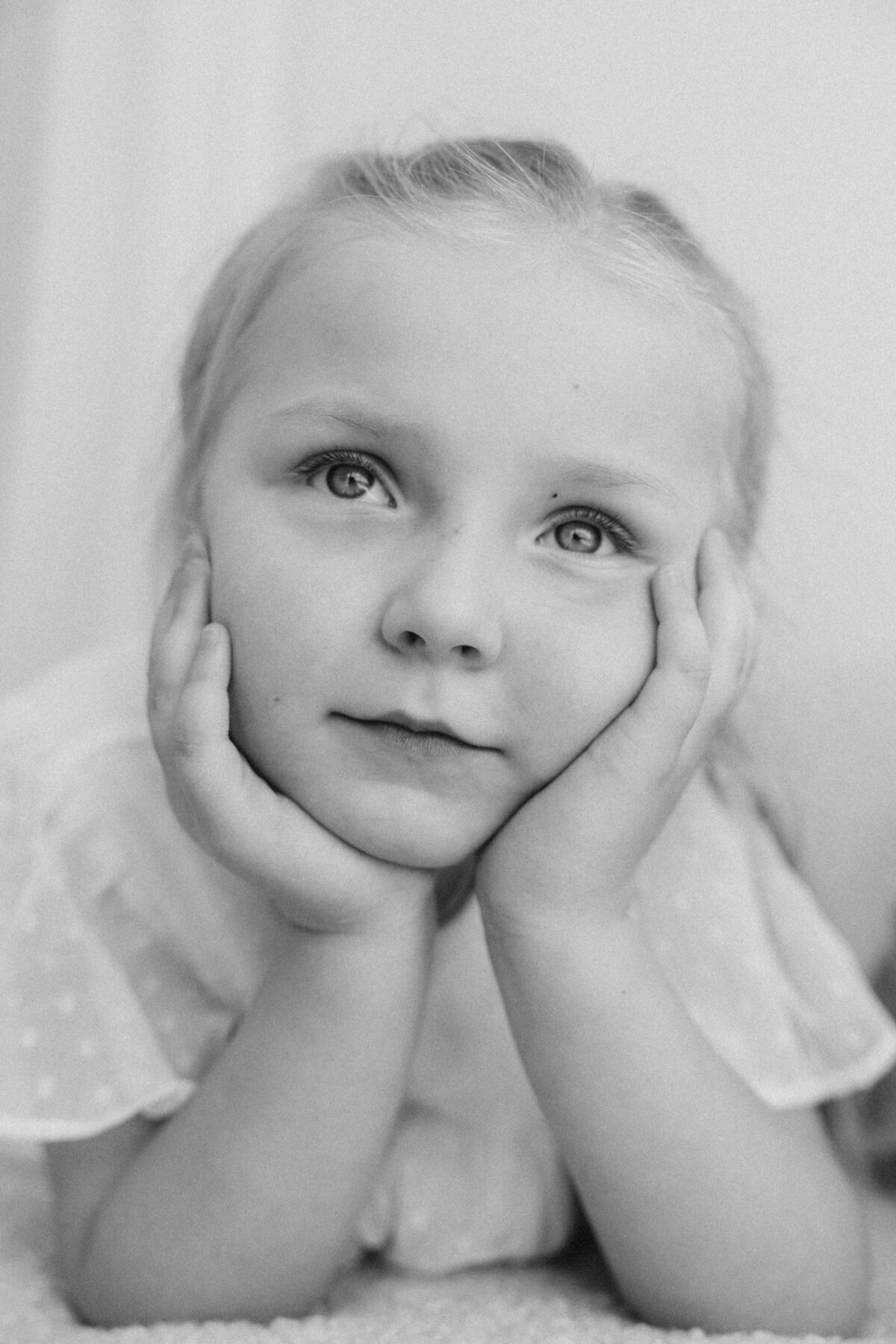 Milena i Elena sesja rodzinna w studio Lusówko Lusowo Poznań fotograf Katarzyna Kitajgrodzka Flarra ()