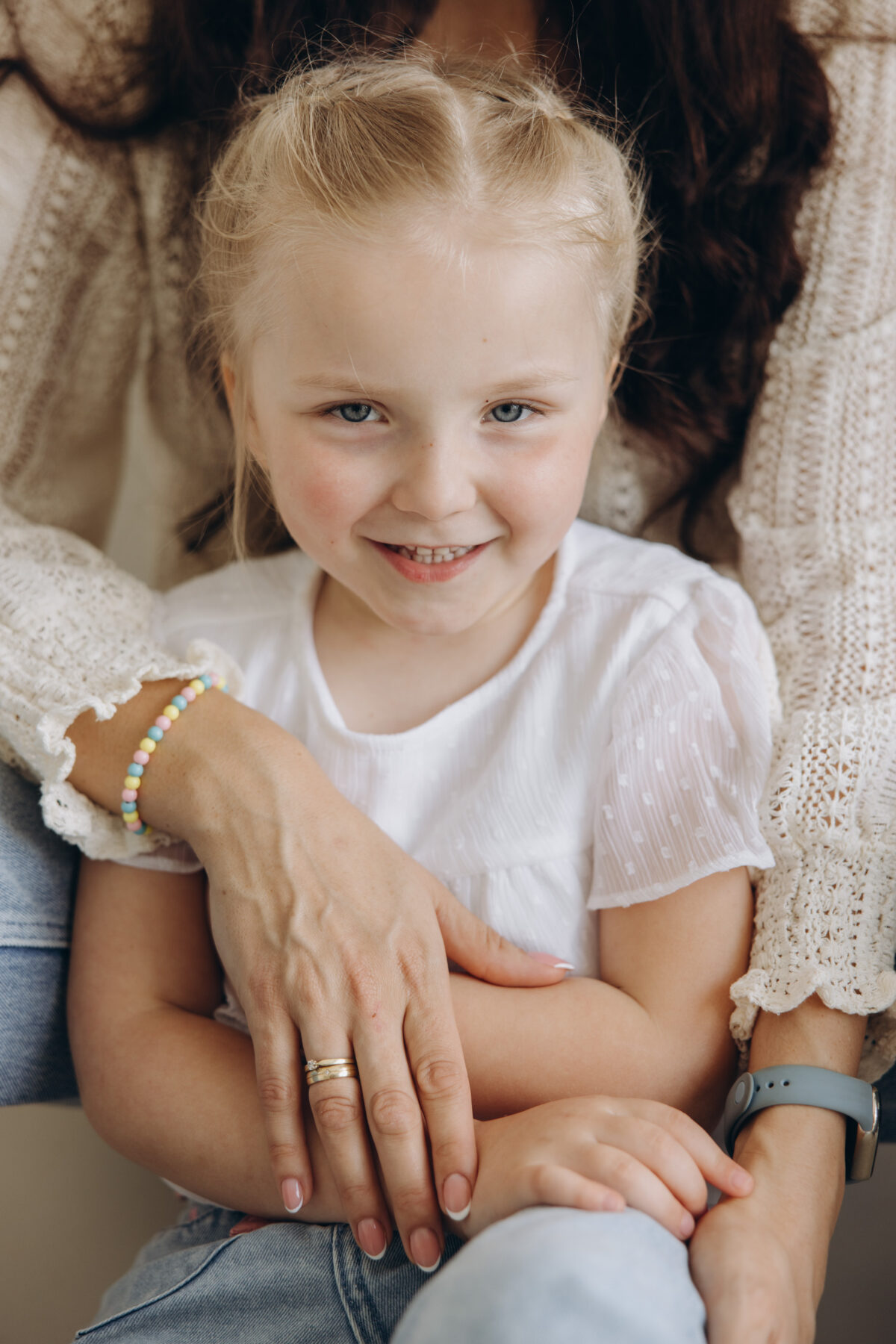 Milena i Elena sesja rodzinna w studio Lusówko Lusowo Poznań fotograf Katarzyna Kitajgrodzka Flarra ()