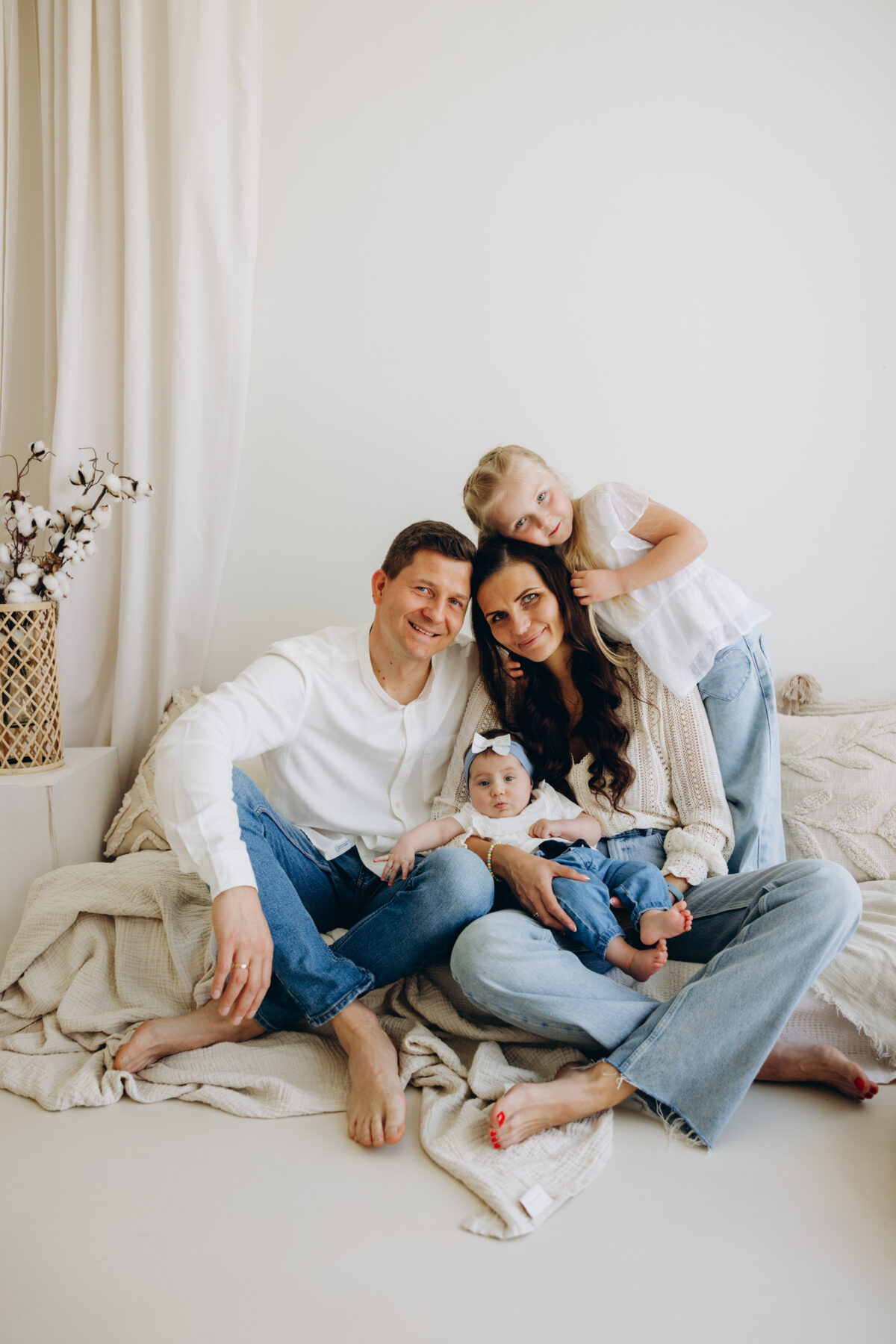 Milena i Elena sesja rodzinna w studio Lusówko Lusowo Poznań fotograf Katarzyna Kitajgrodzka Flarra ()