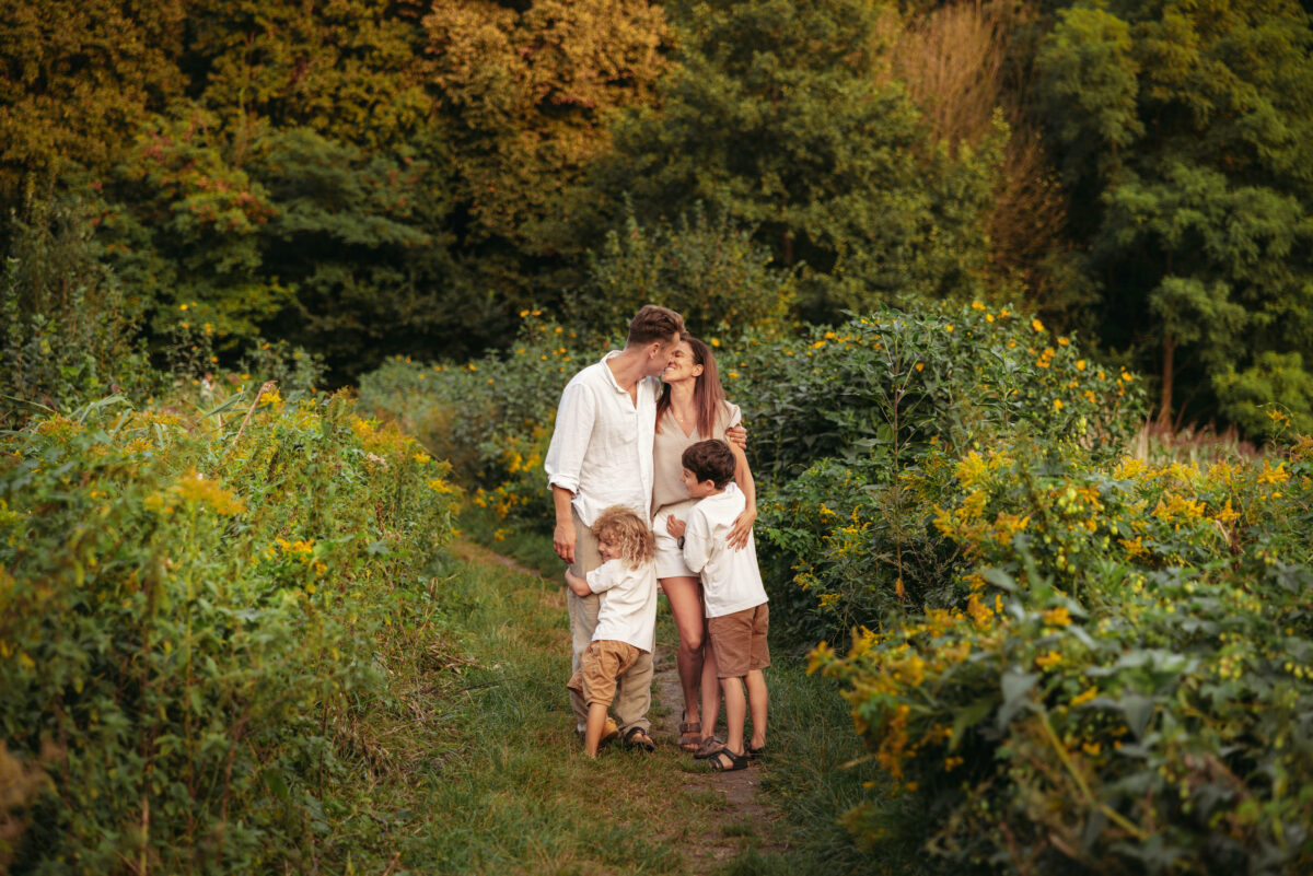 Natalia Cudo sesja plenerowa rodzinna fotograf Poznań Katarzyna Kitajgrodzka Flarra Lusowo Lusówko ()
