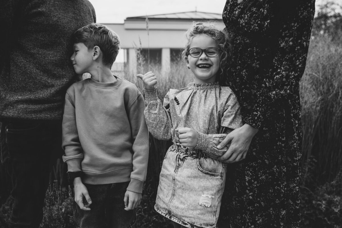 Plener miejski sesja rodzinna fotograf poznań Katarzyna Kitajgrodzka Flarra Lusowo Lusówko ()