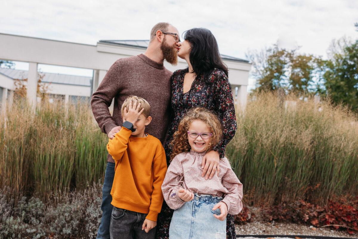 Plener miejski sesja rodzinna fotograf poznań Katarzyna Kitajgrodzka Flarra Lusowo Lusówko ()