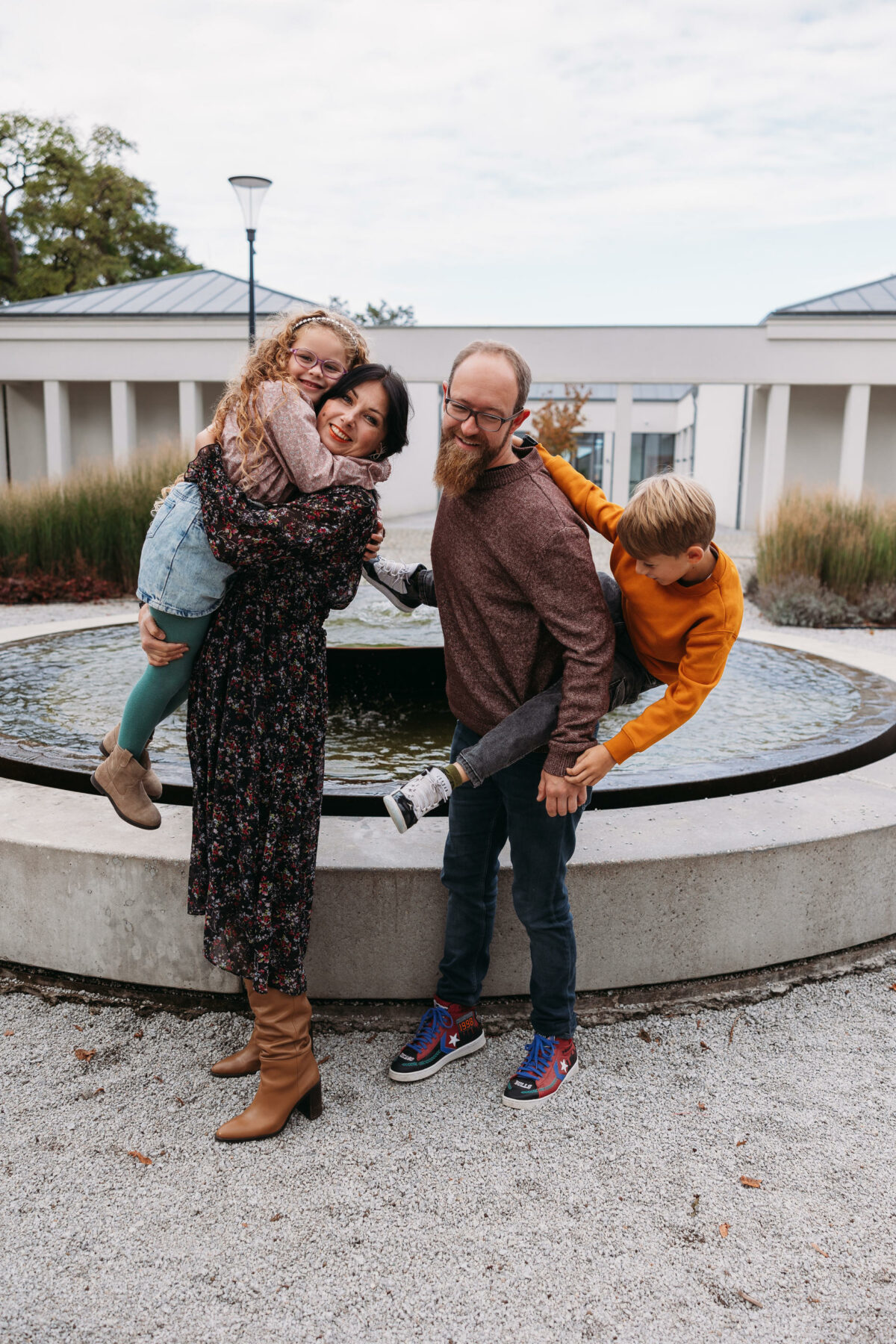 Plener miejski sesja rodzinna fotograf poznań Katarzyna Kitajgrodzka Flarra Lusowo Lusówko ()