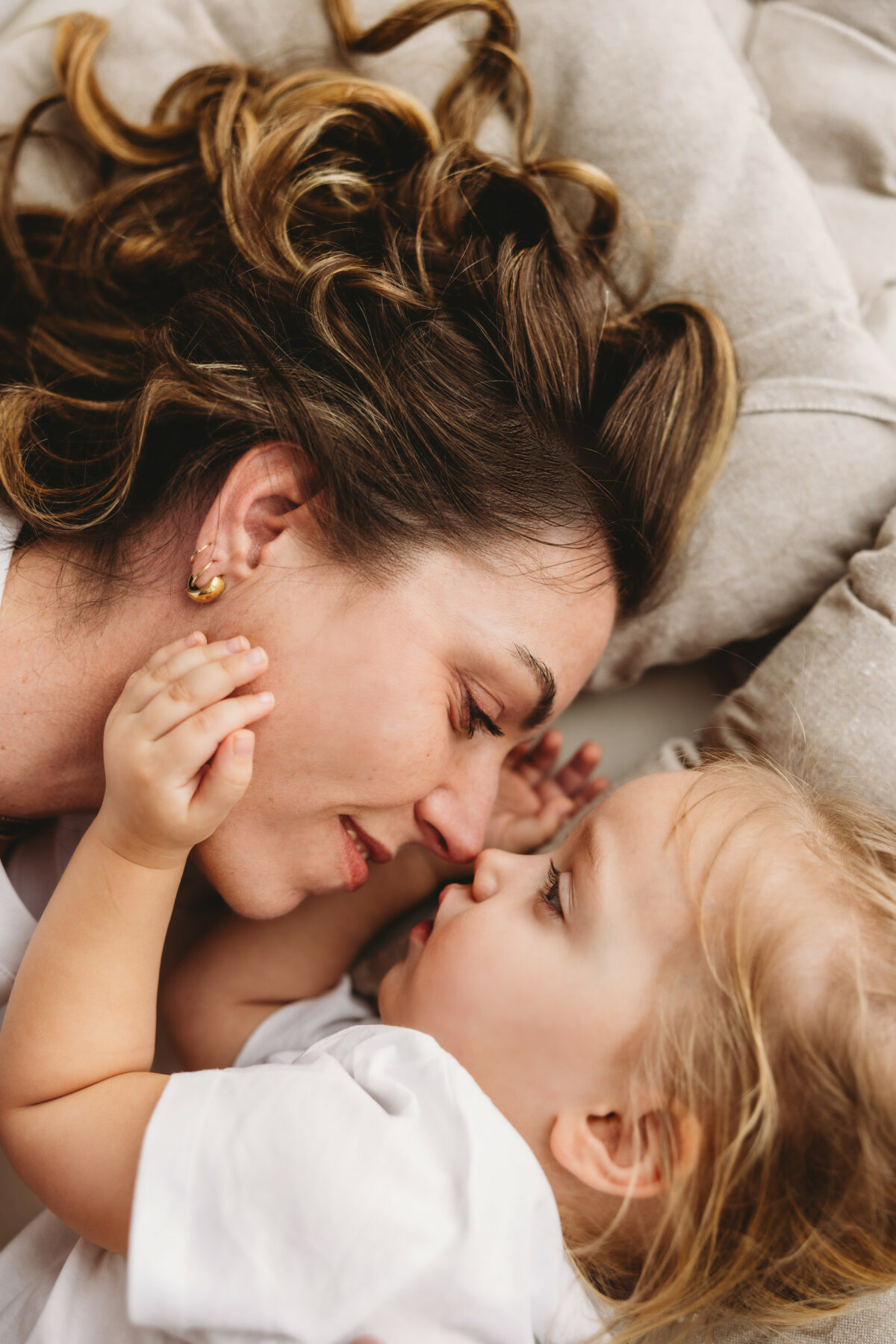 Weronika z rodziną sesja rodzinna w studio Poznań Lusowo Lusówko Fotograf Katarzyna Kitajgrodzka Flarra ()